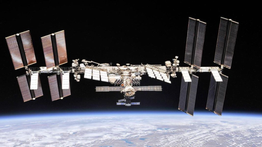 SpaceX, Northrop Grumman to resupply the ISS through 2026