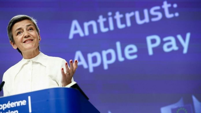 EU accuses Apple Payment tech