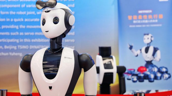 China robot expo unveils latest in robot technology