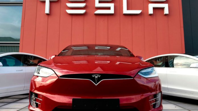 Tesla's sales 105.8% more than last year in the US