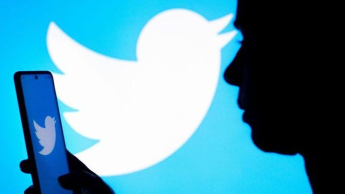 Twitter's Sarah Personette Dalana Brand resign